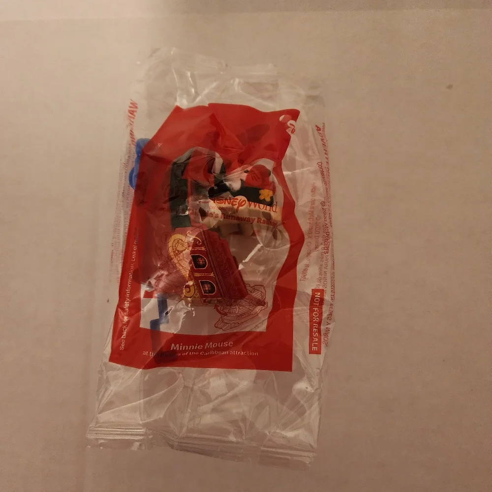 2020 McDonald's Toy #7 Disney World Minnie Pirates of the Caribbean